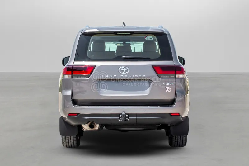 Toyota Land Cruiser 300 - سيارة دفع رباعي: صورة 4 Toyota Land Cruiser 300 - سيارة دفع رباعي: صورة 4