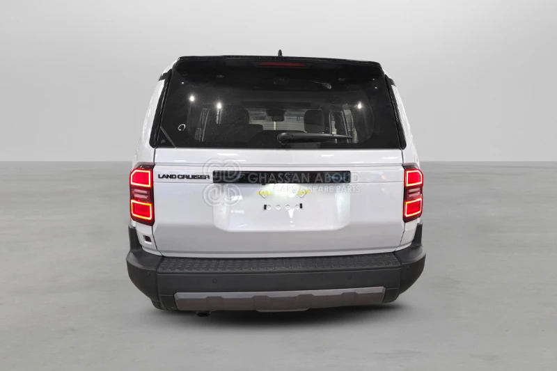 Toyota Prado - سيارة دفع رباعي: صورة 3 Toyota Prado - سيارة دفع رباعي: صورة 3