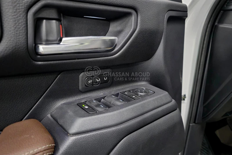 Toyota Prado - سيارة دفع رباعي: صورة 5 Toyota Prado - سيارة دفع رباعي: صورة 5