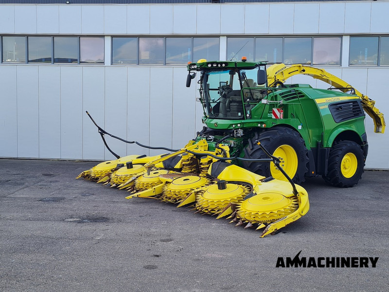John Deere 9900 forage harvester - حصادة الأعلاف: صورة 1 John Deere 9900 forage harvester - حصادة الأعلاف: صورة 1