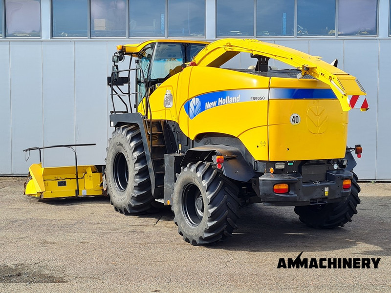 New Holland FR9050 - حصادة الأعلاف: صورة 4 New Holland FR9050 - حصادة الأعلاف: صورة 4
