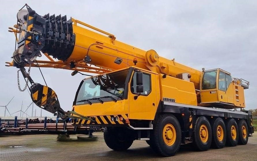 Liebherr LTM 1095-5.1 - رافعة لجميع التضاريس: صورة 1 Liebherr LTM 1095-5.1 - رافعة لجميع التضاريس: صورة 1