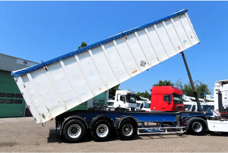 Benalu 55m3 , 5840 kg grain transport - قلابة نصف مقطورة نصف مقطورة قلابة: صورة 1 Benalu 55m3 , 5840 kg grain transport - قلابة نصف مقطورة نصف مقطورة قلابة: صورة 1