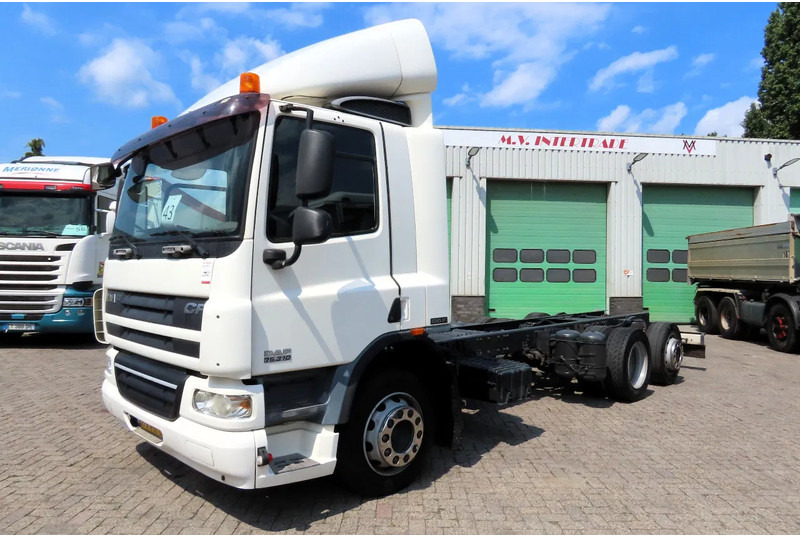 DAF CF 75.310 6x2 , DUTCH TRUCK, 4.20 wheelbasis - شاحنة هيكل كابينة: صورة 1 DAF CF 75.310 6x2 , DUTCH TRUCK, 4.20 wheelbasis - شاحنة هيكل كابينة: صورة 1