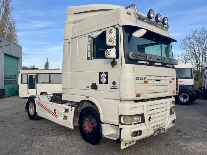 DAF XF 105.460 Manual gearbox! - وحدة جر: صورة 3 DAF XF 105.460 Manual gearbox! - وحدة جر: صورة 3