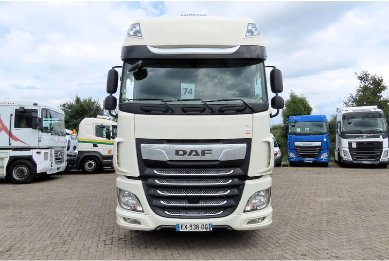 DAF XF 530 6x2 Frigo, lift roof, moving axel, P-cooling, etc - شاحنة ستارة: صورة 4 DAF XF 530 6x2 Frigo, lift roof, moving axel, P-cooling, etc - شاحنة ستارة: صورة 4