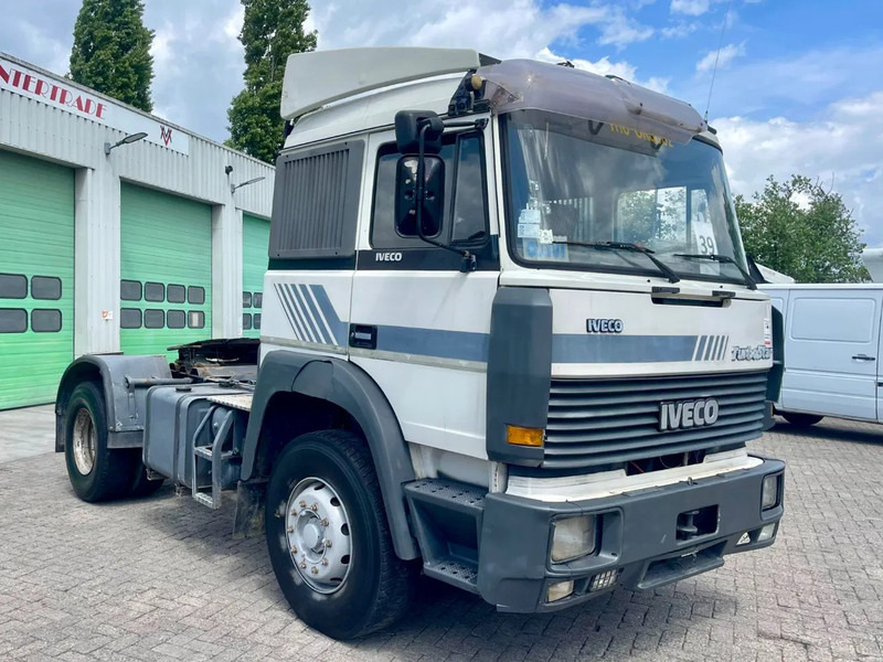 Iveco Turbostar 190.36 Great Condition! Very Clean! FULL SPRING! - وحدة جر: صورة 1 Iveco Turbostar 190.36 Great Condition! Very Clean! FULL SPRING! - وحدة جر: صورة 1