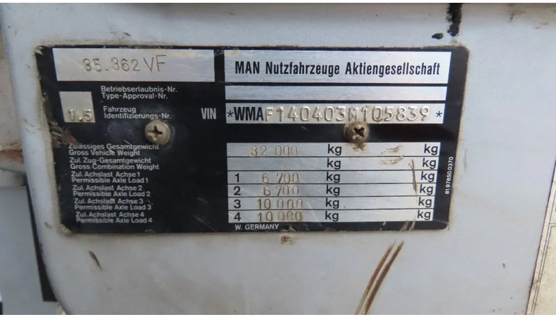 شاحنة قلاب MAN 35.362 8x4 Euro 2, ZF manual gearbox, VERY clean: صورة 17 شاحنة قلاب MAN 35.362 8x4 Euro 2, ZF manual gearbox, VERY clean: صورة 17