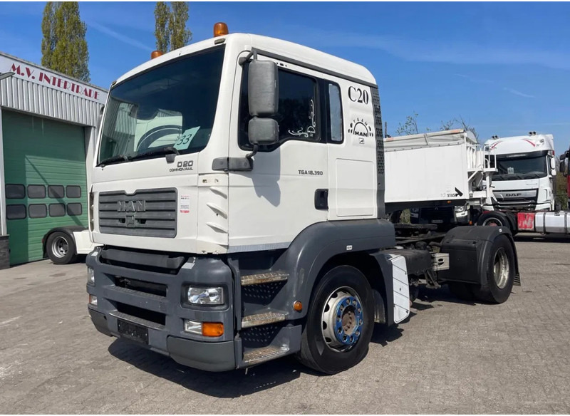 MAN TGA 18.390 Manual gear - وحدة جر: صورة 2 MAN TGA 18.390 Manual gear - وحدة جر: صورة 2