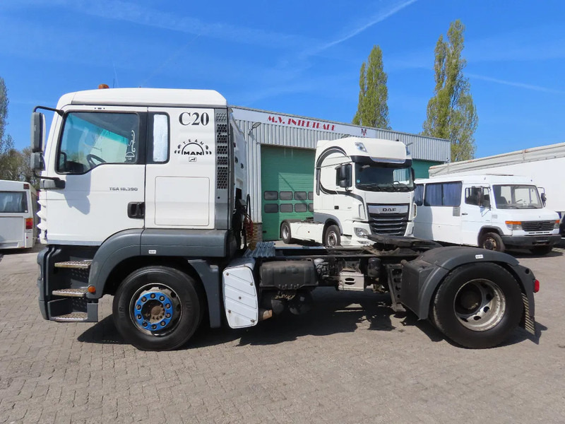 MAN TGA 18.390 Manual - وحدة جر: صورة 4 MAN TGA 18.390 Manual - وحدة جر: صورة 4
