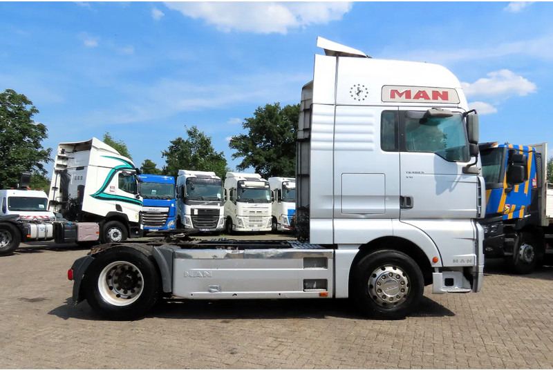 MAN TGA 18.460 Manual diesel pomp! ROYAL TRUCK! - وحدة جر: صورة 5 MAN TGA 18.460 Manual diesel pomp! ROYAL TRUCK! - وحدة جر: صورة 5