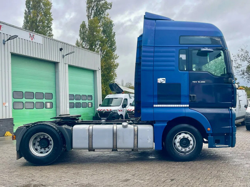 MAN TGA 18.480 Manual gearbox, manual injection GREAT CONDITION! - وحدة جر: صورة 4 MAN TGA 18.480 Manual gearbox, manual injection GREAT CONDITION! - وحدة جر: صورة 4