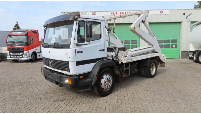 Mercedes-Benz 1514 Manual diesel pomp. Very clean - شاحنة - نظام الكابلات: صورة 2 Mercedes-Benz 1514 Manual diesel pomp. Very clean - شاحنة - نظام الكابلات: صورة 2