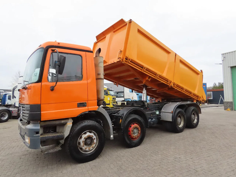 Mercedes-Benz Actros 3240 Manual, steel dumper! Great condition! - شاحنة قلاب: صورة 2 Mercedes-Benz Actros 3240 Manual, steel dumper! Great condition! - شاحنة قلاب: صورة 2