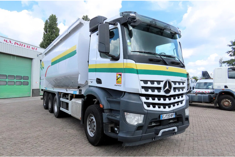 Mercedes-Benz Arocs 3245 8X4 SILO AUGER (FULL TRUCK IS FOR SALE) - شاحنة صهريج: صورة 3 Mercedes-Benz Arocs 3245 8X4 SILO AUGER (FULL TRUCK IS FOR SALE) - شاحنة صهريج: صورة 3