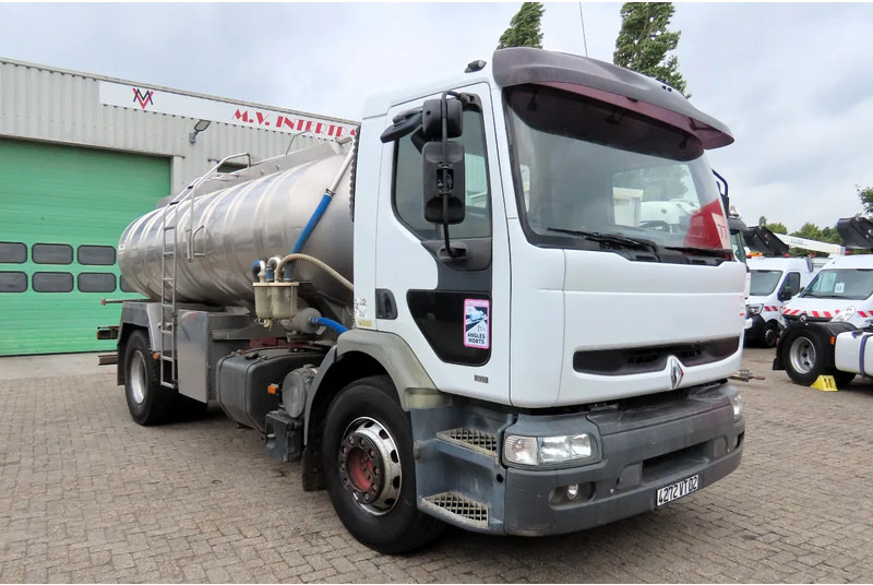 Renault Premium 300 water / milk / foods tank. INOX ! Manual diesel pomp! FRANCE TRUCK!! - شاحنة صهريج: صورة 3 Renault Premium 300 water / milk / foods tank. INOX ! Manual diesel pomp! FRANCE TRUCK!! - شاحنة صهريج: صورة 3