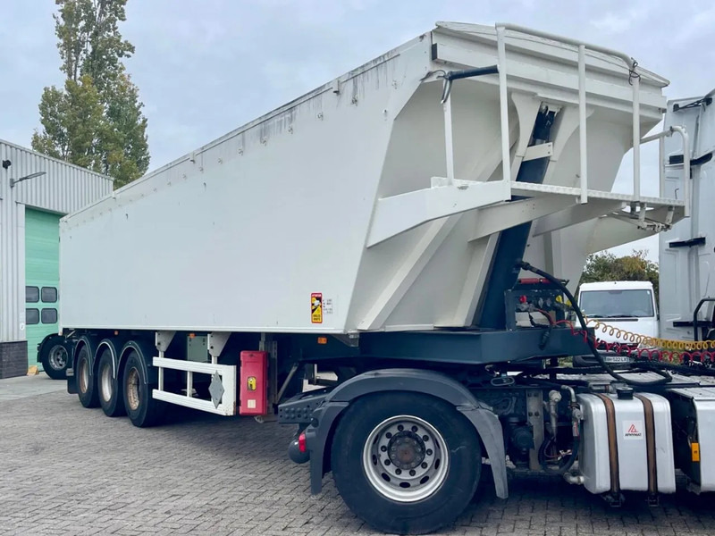 قلابة نصف مقطورة نصف مقطورة قلابة Samro Socari 48m3, 6560 kg, AIR/DISC BRAKES. Very good state: صورة 9 قلابة نصف مقطورة نصف مقطورة قلابة Samro Socari 48m3, 6560 kg, AIR/DISC BRAKES. Very good state: صورة 9