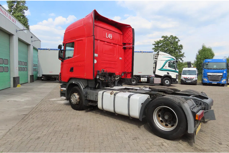 Scania R440 2 tanks Frigo, 927381km, no rust chassis - وحدة جر: صورة 5 Scania R440 2 tanks Frigo, 927381km, no rust chassis - وحدة جر: صورة 5