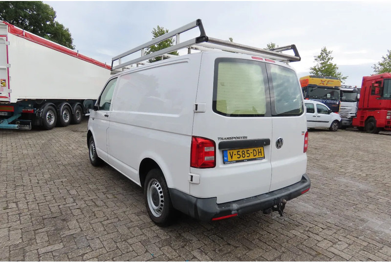 Volkswagen Transporter 2.0 TDI, Airco, 3 peson, APK tot 06/06/2026 - فان المدمجة: صورة 5 Volkswagen Transporter 2.0 TDI, Airco, 3 peson, APK tot 06/06/2026 - فان المدمجة: صورة 5