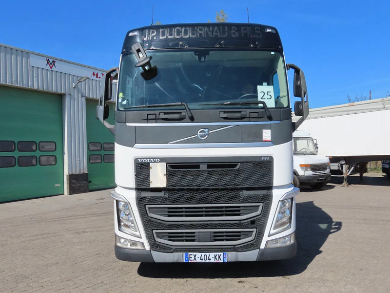 Volvo FH 460 YV2RTY0A3JB867622, FRIGO, 2X FUEL TANK, frigo, EURO6 - وحدة جر: صورة 3 Volvo FH 460 YV2RTY0A3JB867622, FRIGO, 2X FUEL TANK, frigo, EURO6 - وحدة جر: صورة 3