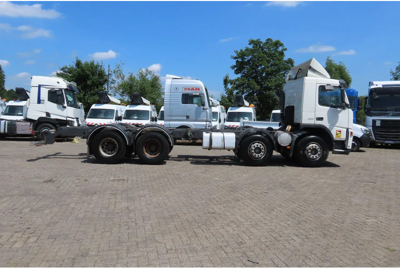 Volvo FM 12.380 8x4 FULL SPRING. 100% condition! - شاحنة هيكل كابينة: صورة 5 Volvo FM 12.380 8x4 FULL SPRING. 100% condition! - شاحنة هيكل كابينة: صورة 5