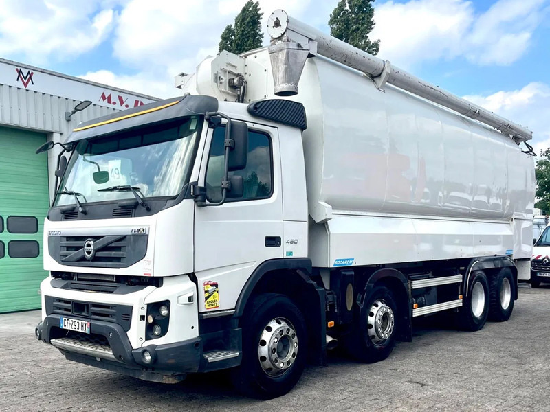 Volvo FMX 450 8x4 AUGER, radio control, 7 COMP. Full Volvo Service! . EXCELLENT condition - شاحنة صهريج: صورة 1 Volvo FMX 450 8x4 AUGER, radio control, 7 COMP. Full Volvo Service! . EXCELLENT condition - شاحنة صهريج: صورة 1