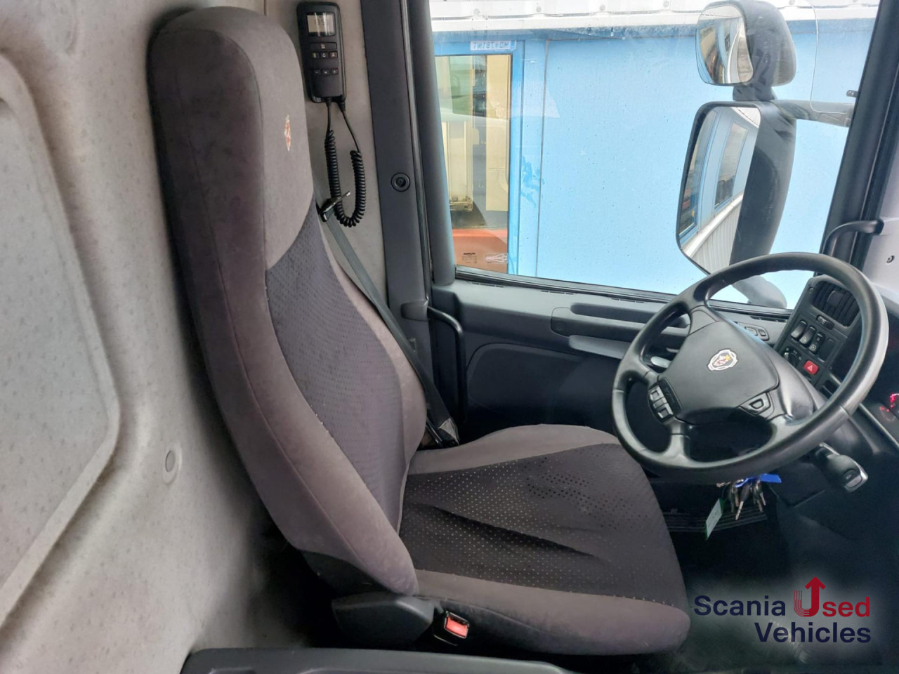 SCANIA P 280 DB4x2MNA Koffer Ladebordwand - شاحنة مقفلة: صورة 2 SCANIA P 280 DB4x2MNA Koffer Ladebordwand - شاحنة مقفلة: صورة 2