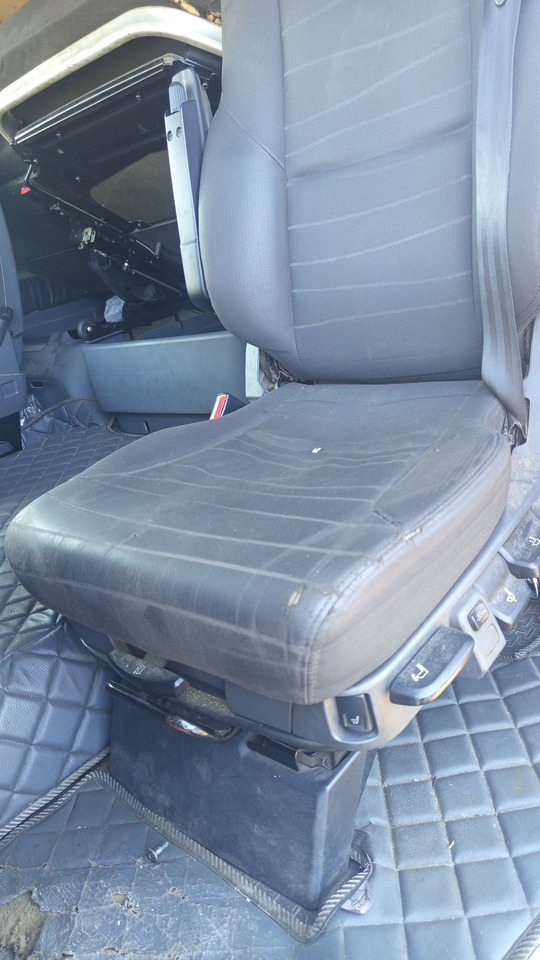 SCANIA STREAMLINE, NEXT GENERATION - مقعد: صورة 2 SCANIA STREAMLINE, NEXT GENERATION - مقعد: صورة 2