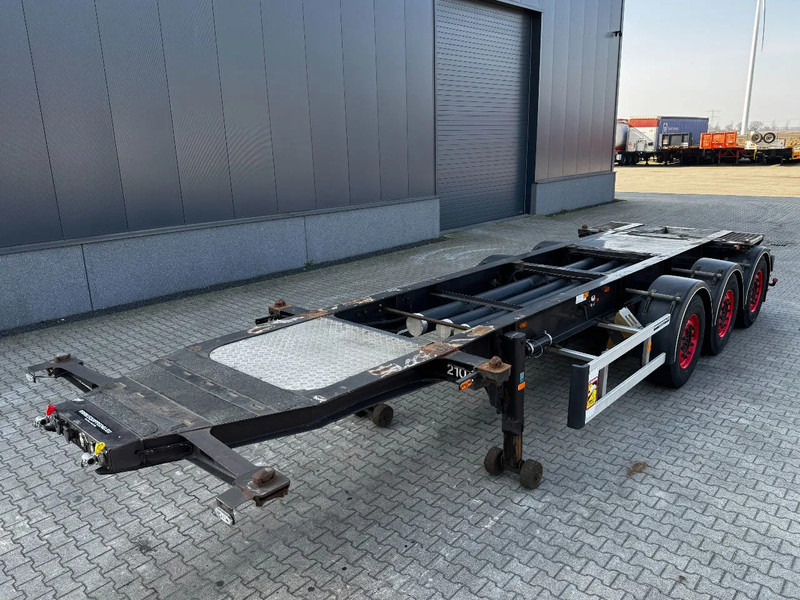 Burg 20FT/3-axles, SAF INTRADISC, ADR (EXII, EXII, FL, AT), 2x LIFTAXLE, NL-Chassis - نصف مقطورة لنقل الحاويات: صورة 2 Burg 20FT/3-axles, SAF INTRADISC, ADR (EXII, EXII, FL, AT), 2x LIFTAXLE, NL-Chassis - نصف مقطورة لنقل الحاويات: صورة 2