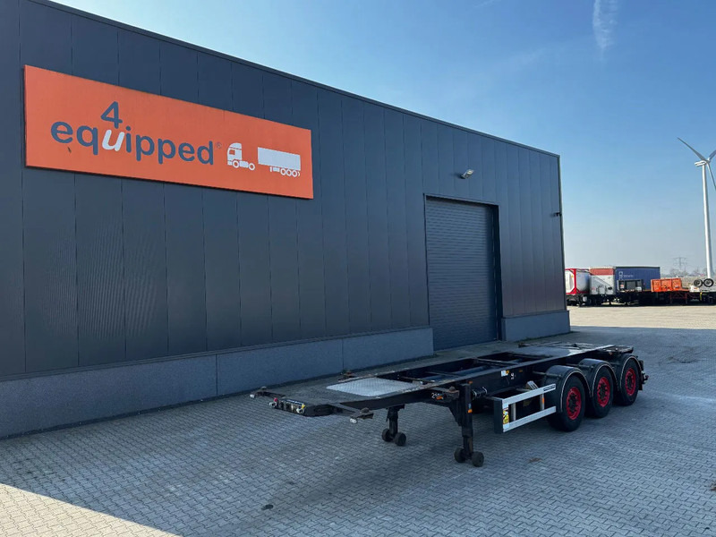Burg 20FT/3-axles, SAF INTRADISC, ADR (EXII, EXII, FL, AT), 2x LIFTAXLE, NL-Chassis - نصف مقطورة لنقل الحاويات: صورة 1 Burg 20FT/3-axles, SAF INTRADISC, ADR (EXII, EXII, FL, AT), 2x LIFTAXLE, NL-Chassis - نصف مقطورة لنقل الحاويات: صورة 1
