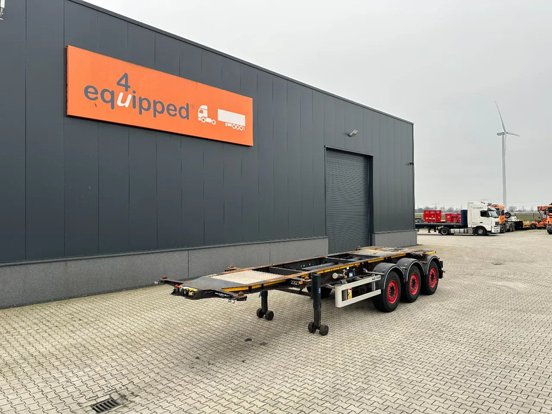 Burg 20FT ADR (EX/II, EX/III, FL, AT) Chassis, leeggewicht: 3.690kg, SAF INTRADISC, 2x Liftaxle, NL-chassis, APK: 08-2025 - نصف مقطورة لنقل الحاويات: صورة 1 Burg 20FT ADR (EX/II, EX/III, FL, AT) Chassis, leeggewicht: 3.690kg, SAF INTRADISC, 2x Liftaxle, NL-chassis, APK: 08-2025 - نصف مقطورة لنقل الحاويات: صورة 1