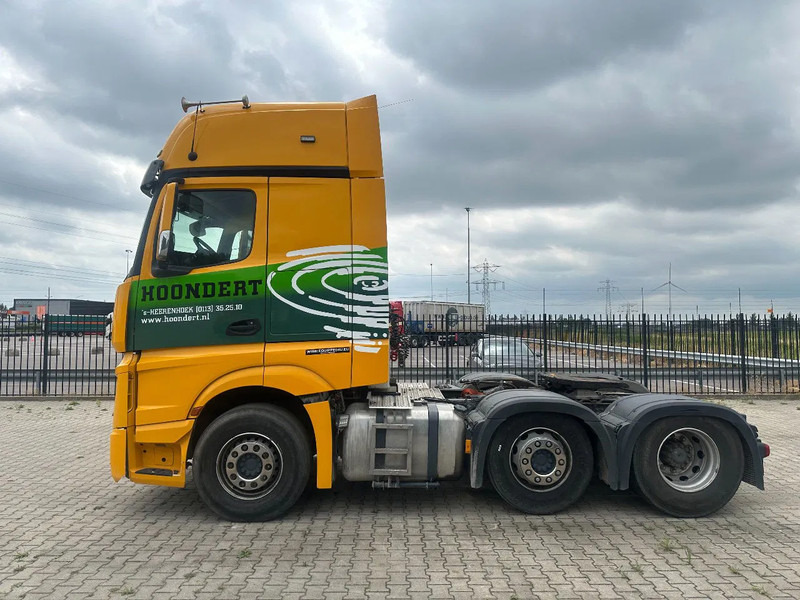 Mercedes-Benz Actros 2748 LS 6x2 BROKEN ENGINE / MOTOR SCHADEN / KAPOTTE MOTOR - وحدة جر: صورة 2 Mercedes-Benz Actros 2748 LS 6x2 BROKEN ENGINE / MOTOR SCHADEN / KAPOTTE MOTOR - وحدة جر: صورة 2