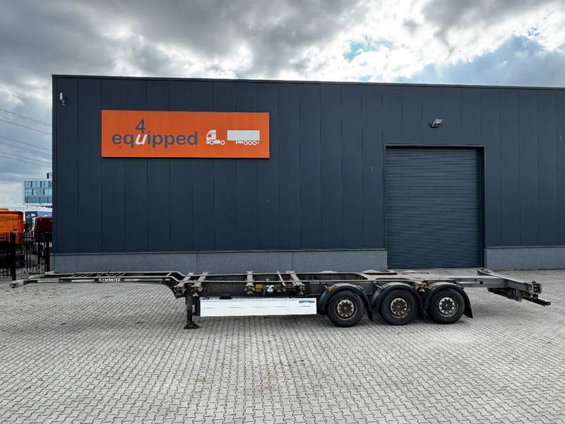 Schmitz Cargobull 45FT HC, Scheibebremsen, Liftachse, vorne + hinten + Stoßstange ausziehbar, NL-Chassis - نصف مقطورة لنقل الحاويات: صورة 2 Schmitz Cargobull 45FT HC, Scheibebremsen, Liftachse, vorne + hinten + Stoßstange ausziehbar, NL-Chassis - نصف مقطورة لنقل الحاويات: صورة 2