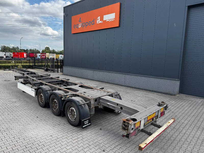Schmitz Cargobull 45FT HC, Scheibebremsen, Liftachse, vorne + hinten + Stoßstange ausziehbar, NL-Chassis - نصف مقطورة لنقل الحاويات: صورة 3 Schmitz Cargobull 45FT HC, Scheibebremsen, Liftachse, vorne + hinten + Stoßstange ausziehbar, NL-Chassis - نصف مقطورة لنقل الحاويات: صورة 3