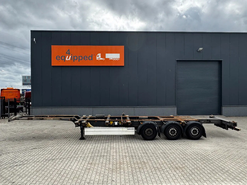 Schmitz Cargobull GOTHA 45FT HC, Scheibebremsen, vorne + hinten + Stoßstange ausziehbar, NL-Chassis, Liftachse - نصف مقطورة لنقل الحاويات: صورة 3 Schmitz Cargobull GOTHA 45FT HC, Scheibebremsen, vorne + hinten + Stoßstange ausziehbar, NL-Chassis, Liftachse - نصف مقطورة لنقل الحاويات: صورة 3