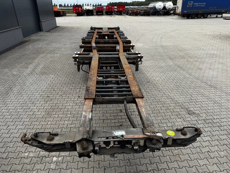 Schmitz Cargobull GOTHA 45FT HC, Scheibebremsen, vorne + hinten + Stoßstange ausziehbar, NL-Chassis, Liftachse - نصف مقطورة لنقل الحاويات: صورة 2 Schmitz Cargobull GOTHA 45FT HC, Scheibebremsen, vorne + hinten + Stoßstange ausziehbar, NL-Chassis, Liftachse - نصف مقطورة لنقل الحاويات: صورة 2