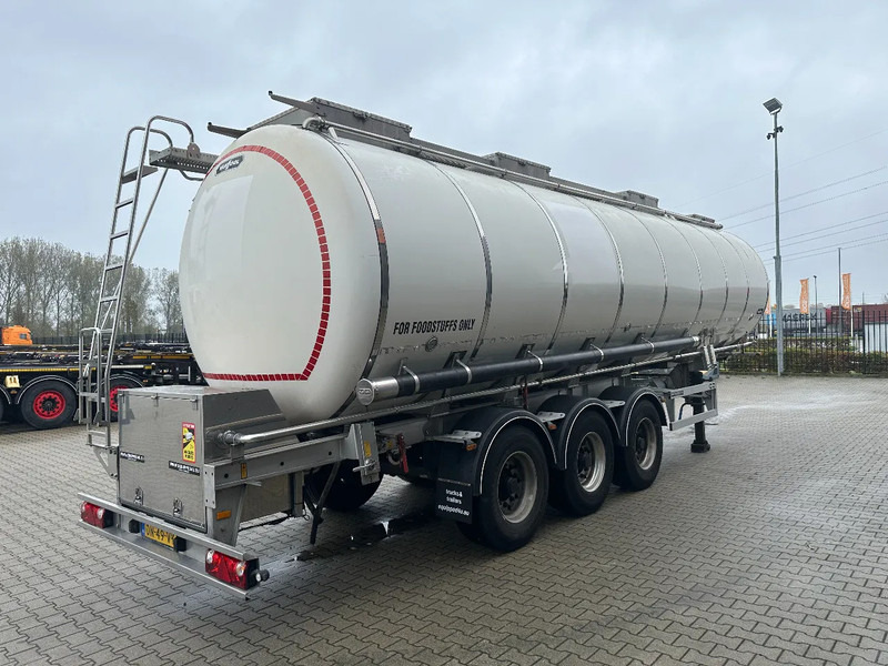 Van Hool FOOD / 39.000L / 3-COMP / ADR-attest (AT, FL) / NL-trailer / APK: 04/2026 - نصف مقطورة صهريج: صورة 3 Van Hool FOOD / 39.000L / 3-COMP / ADR-attest (AT, FL) / NL-trailer / APK: 04/2026 - نصف مقطورة صهريج: صورة 3