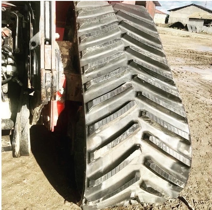 CASE IH Quatrac 30"x6"x42 & 36"x6"x42 - مسارات - جرَّار مجنزر: صورة 5 CASE IH Quatrac 30"x6"x42 & 36"x6"x42 - مسارات - جرَّار مجنزر: صورة 5