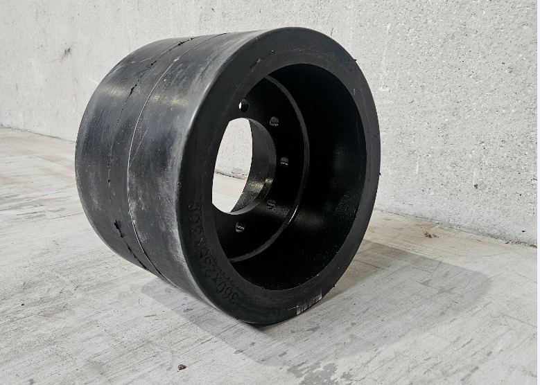 Galet inférieur VULCAN AGRI pour tracteur à chenilles Challenger MT700/MT800 - F - مسار الأسطوانة - جرَّار مجنزر: صورة 4 Galet inférieur VULCAN AGRI pour tracteur à chenilles Challenger MT700/MT800 - F - مسار الأسطوانة - جرَّار مجنزر: صورة 4