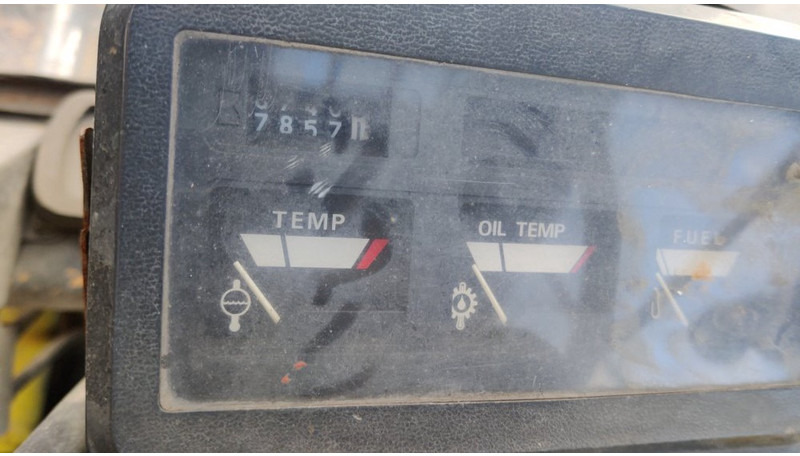 Caterpillar SE-300-15 - رافعة شوكية ديزل: صورة 5 Caterpillar SE-300-15 - رافعة شوكية ديزل: صورة 5