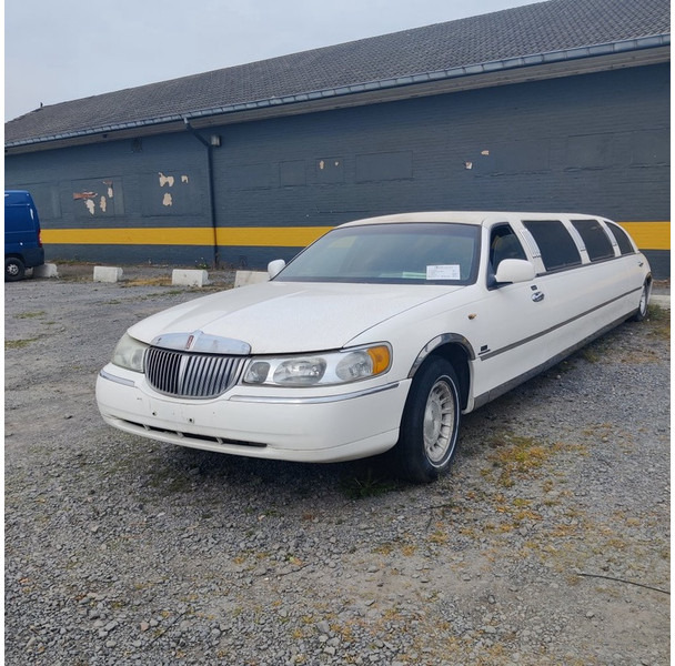 Lincoln FM-81 - سيارة: صورة 1 Lincoln FM-81 - سيارة: صورة 1