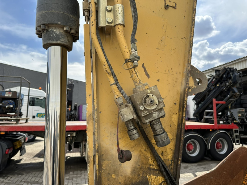 حفار زحاف Caterpillar 329E L FULL HYDR - QUICK HITCH / SNELWISSEL - 29.7T - 179kW - 11.905h - CAMERA - A/C - BE MACHINE: صورة 8