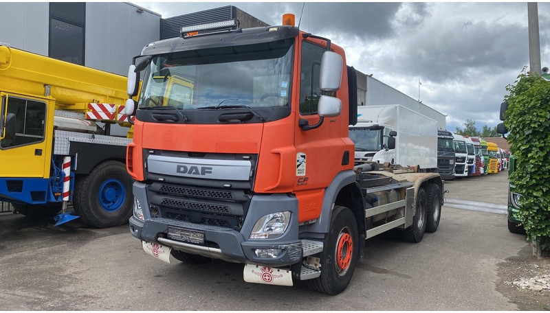 DAF CF 440 6X4 HOOKLIFT 20T - MANUAL GEARBOX - 315.000km - EURO 6 - BE TRUCK - شاحنة ذات خطاف: صورة 2 DAF CF 440 6X4 HOOKLIFT 20T - MANUAL GEARBOX - 315.000km - EURO 6 - BE TRUCK - شاحنة ذات خطاف: صورة 2