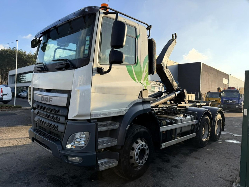 DAF CF 460 6x4 FAT HOOKLIFT - WB 3m35 - STEEL SPRING / BIG AXLES HUB REDUCTION - EURO 6 - BE TRUCK - شاحنة ذات خطاف: صورة 3 DAF CF 460 6x4 FAT HOOKLIFT - WB 3m35 - STEEL SPRING / BIG AXLES HUB REDUCTION - EURO 6 - BE TRUCK - شاحنة ذات خطاف: صورة 3