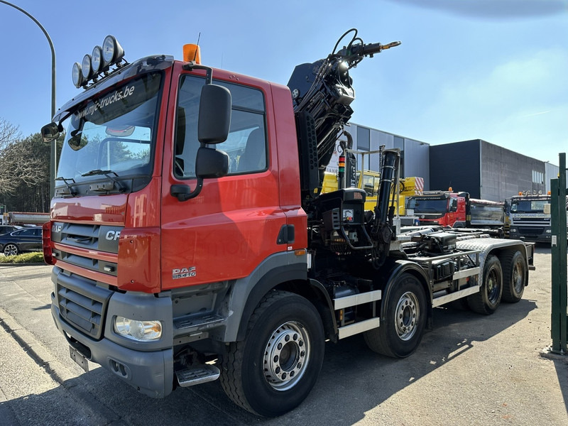 DAF CF 85.410 8x4 HOOKLIFT + CRANE HIAB 244 EP-3 HIDUO - Radio - Rotator - RETARDER - EURO 4 - BIG AXLES HUB REDUCTION - شاحنة ذات خطاف, شاحنة كرين: صورة 4 DAF CF 85.410 8x4 HOOKLIFT + CRANE HIAB 244 EP-3 HIDUO - Radio - Rotator - RETARDER - EURO 4 - BIG AXLES HUB REDUCTION - شاحنة ذات خطاف, شاحنة كرين: صورة 4