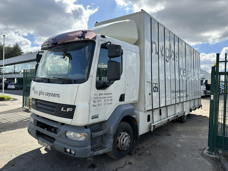 DAF LF 55.250 12T - GLASTRANSPORT / GLASRESTEEL - AIR SUSPENSION - EURO 4 - BELGIAN REGISTRATION - شاحنة: صورة 3 DAF LF 55.250 12T - GLASTRANSPORT / GLASRESTEEL - AIR SUSPENSION - EURO 4 - BELGIAN REGISTRATION - شاحنة: صورة 3