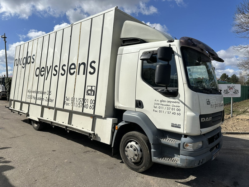 DAF LF 55.250 12T - GLASTRANSPORT / GLASRESTEEL - AIR SUSPENSION - EURO 4 - BELGIAN REGISTRATION - شاحنة: صورة 1 DAF LF 55.250 12T - GLASTRANSPORT / GLASRESTEEL - AIR SUSPENSION - EURO 4 - BELGIAN REGISTRATION - شاحنة: صورة 1