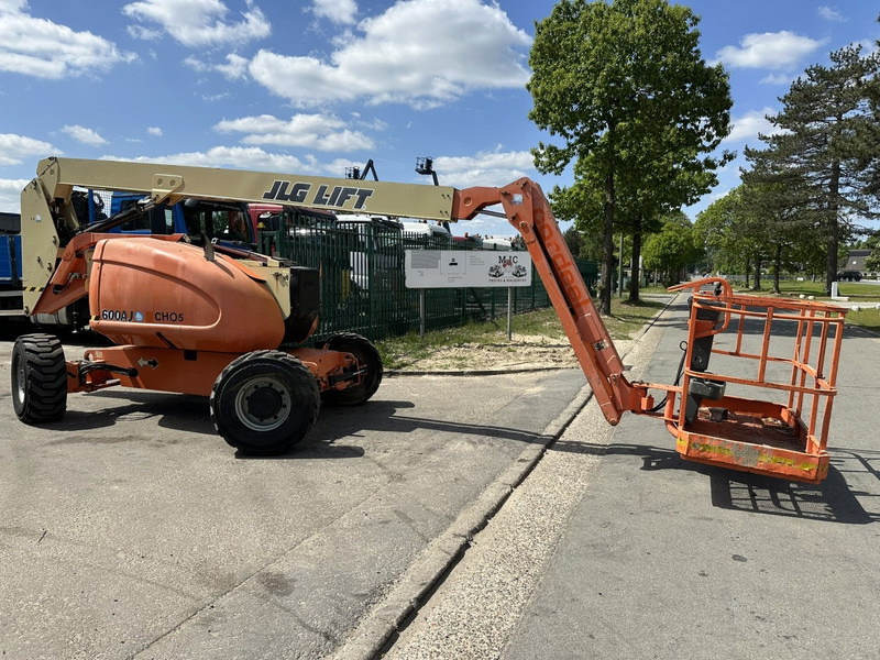 JLG 600AJ 4x4x4 - 20m - 230kg - DIESEL - BE MACHINE - معدات الوصول: صورة 5 JLG 600AJ 4x4x4 - 20m - 230kg - DIESEL - BE MACHINE - معدات الوصول: صورة 5