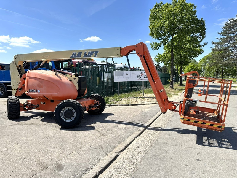 JLG 600AJ 4x4x4 - 20m - 230kg - DIESEL - BELGISCHE MACHINE - معدات الوصول: صورة 1 JLG 600AJ 4x4x4 - 20m - 230kg - DIESEL - BELGISCHE MACHINE - معدات الوصول: صورة 1