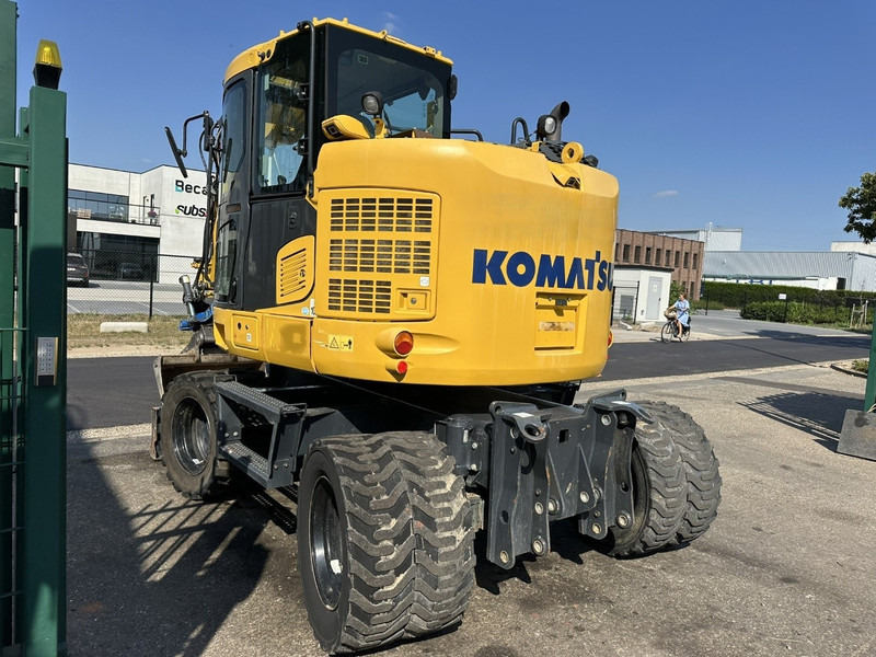Komatsu PW 118 MR-11 14.3T - SMP ROTOTILT - *2413h* - CENTRAL GREASING - BLADE - 3 BUCKETS - TOP CONDITION - BE MACHINE - حفارة دولاب: صورة 4 Komatsu PW 118 MR-11 14.3T - SMP ROTOTILT - *2413h* - CENTRAL GREASING - BLADE - 3 BUCKETS - TOP CONDITION - BE MACHINE - حفارة دولاب: صورة 4